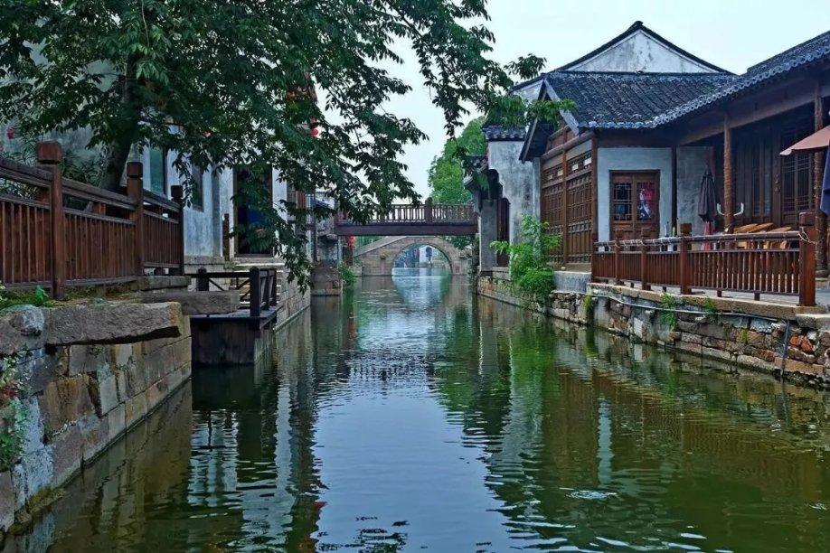 李立群为不当言论反省，网暴仍持续升级，怎么回事？游戏画面